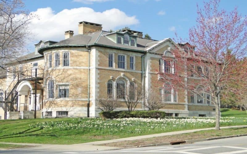 Millbrook’s Iconic Thorne Building Selects Architect for Revitilization